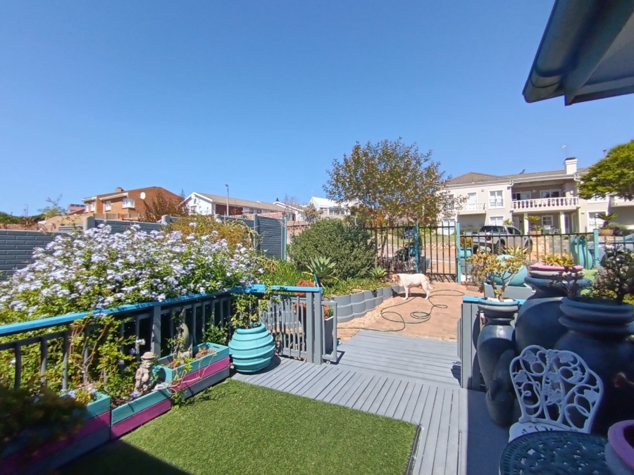 3 Bedroom Property for Sale in Stilbaai Wes Western Cape